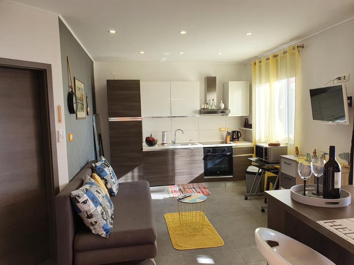 Apartment Pikulo Novalja Eksteriør bilde